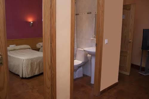 Hostal Le Vintage Ávila Extérieur photo