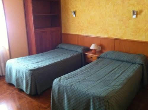Hostal Le Vintage Ávila Extérieur photo